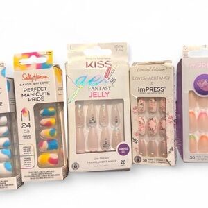 KISS Gel Fantasy Jelly Press-On Nails - Soft Pink with Rhinestones